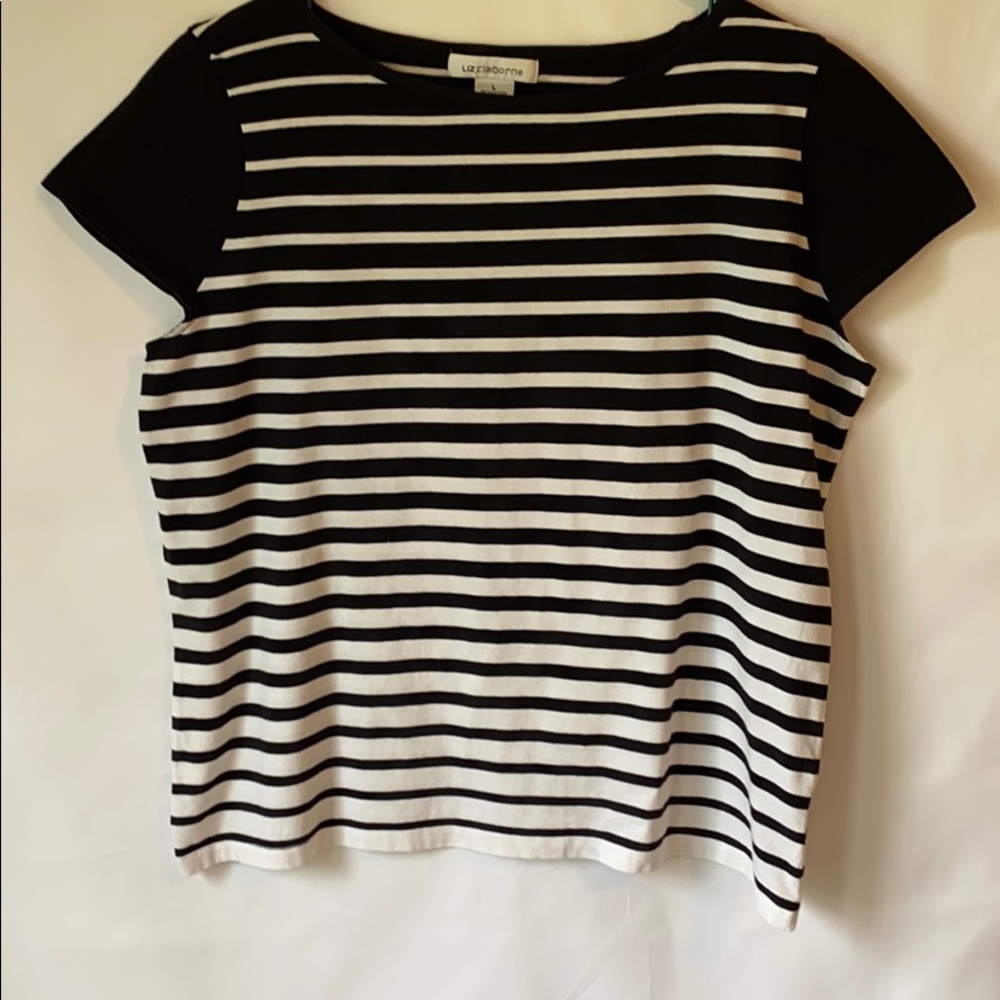 Women’s short shirt